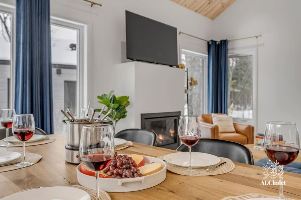 Chalet Bellevue Luxe Avec Spa Et Local A Velo Pont-Rouge Exteriör bild